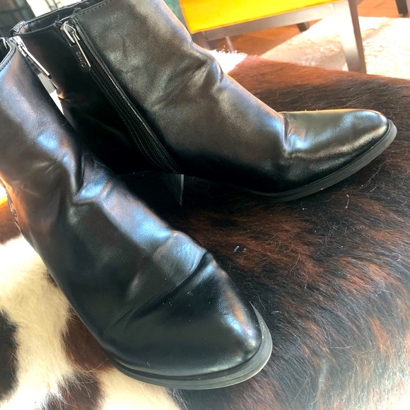 Jazzy Circus by Sam Edelman Studded Boots Sz 7.5 - Picture 2 of 8